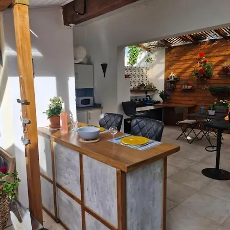 Maison d'hôtes Naturiste Villa Bella Sun&SPA Casa de hóspedes *