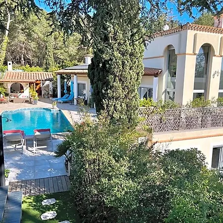 Oda ve Kahvaltı La Demeure Des Cedres & 